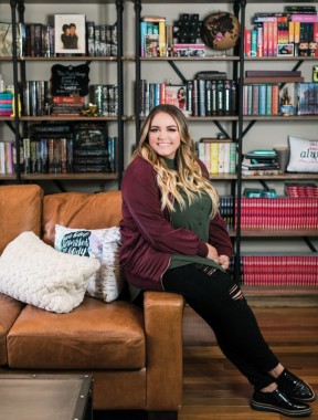 Anna Todd a jej nový ľúbostný príbeh. Najjasnejšie hviezdy
